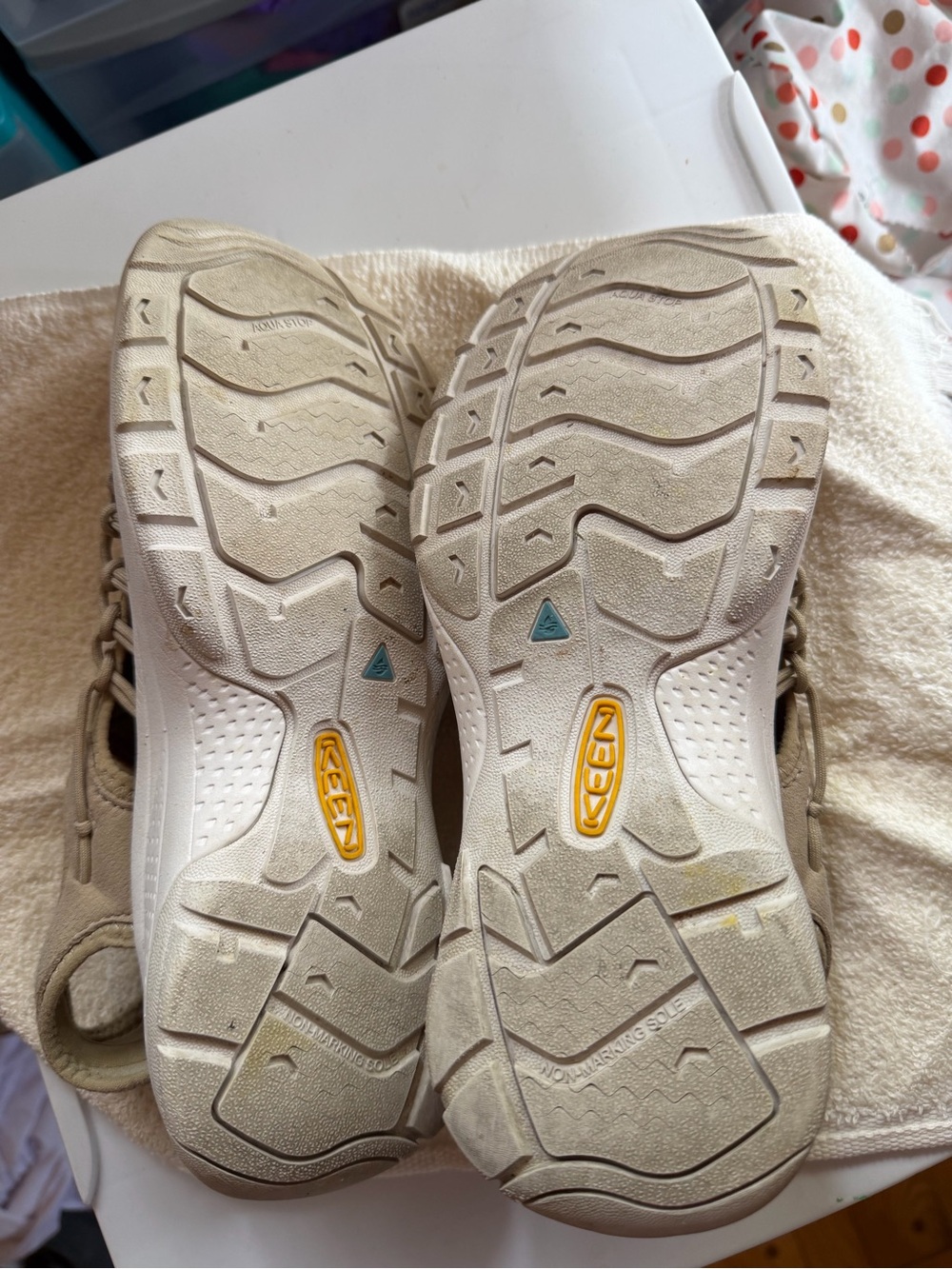 Keen Women's Tan Beige Slip-On Woven Shoe - Picture 5 of 5